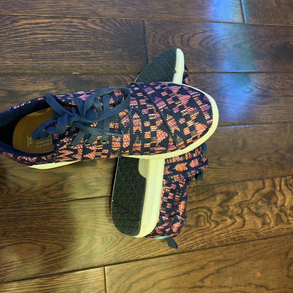 Toms..new